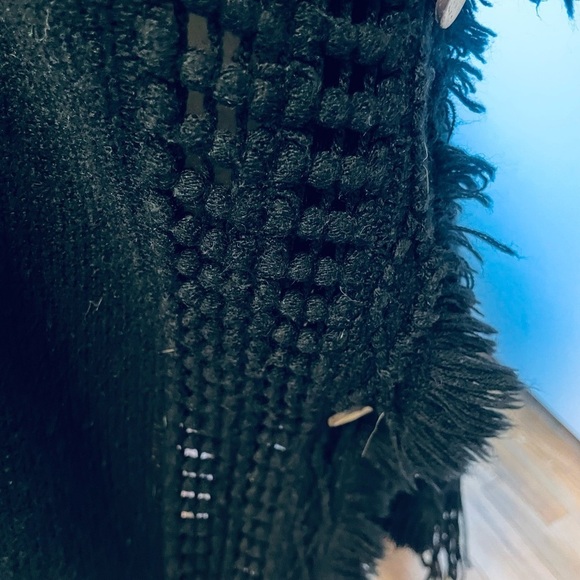 Knitted Poncho/Cardigan with Wooden Buttons - Picture 8 of 16